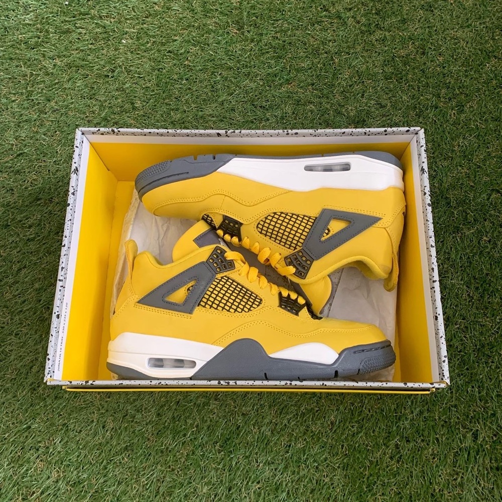 Jordan 4 Lightning